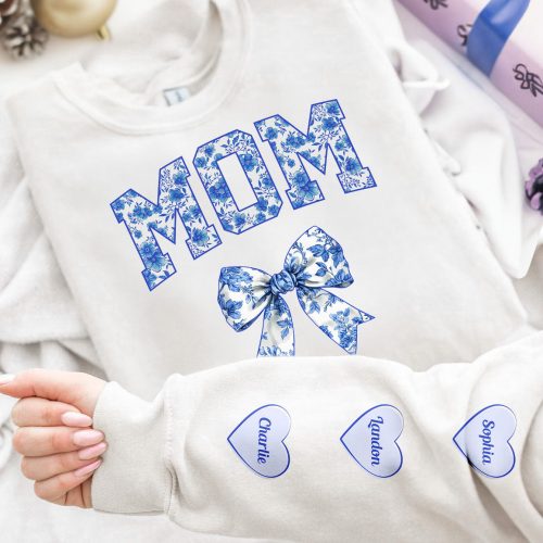 Chinoiserie-Mom-Mama-Nana-Mimi-With-Kid-Names-On-Sleeve-Personalized-Sweatshirt_1_ab0e9986-327a-43ed-ad0a-6b085b665bde.jpg